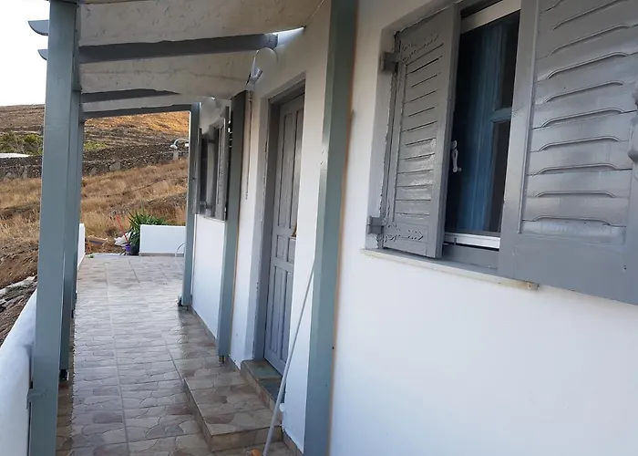 Casa vacanze House On The Beach Ground Floor *